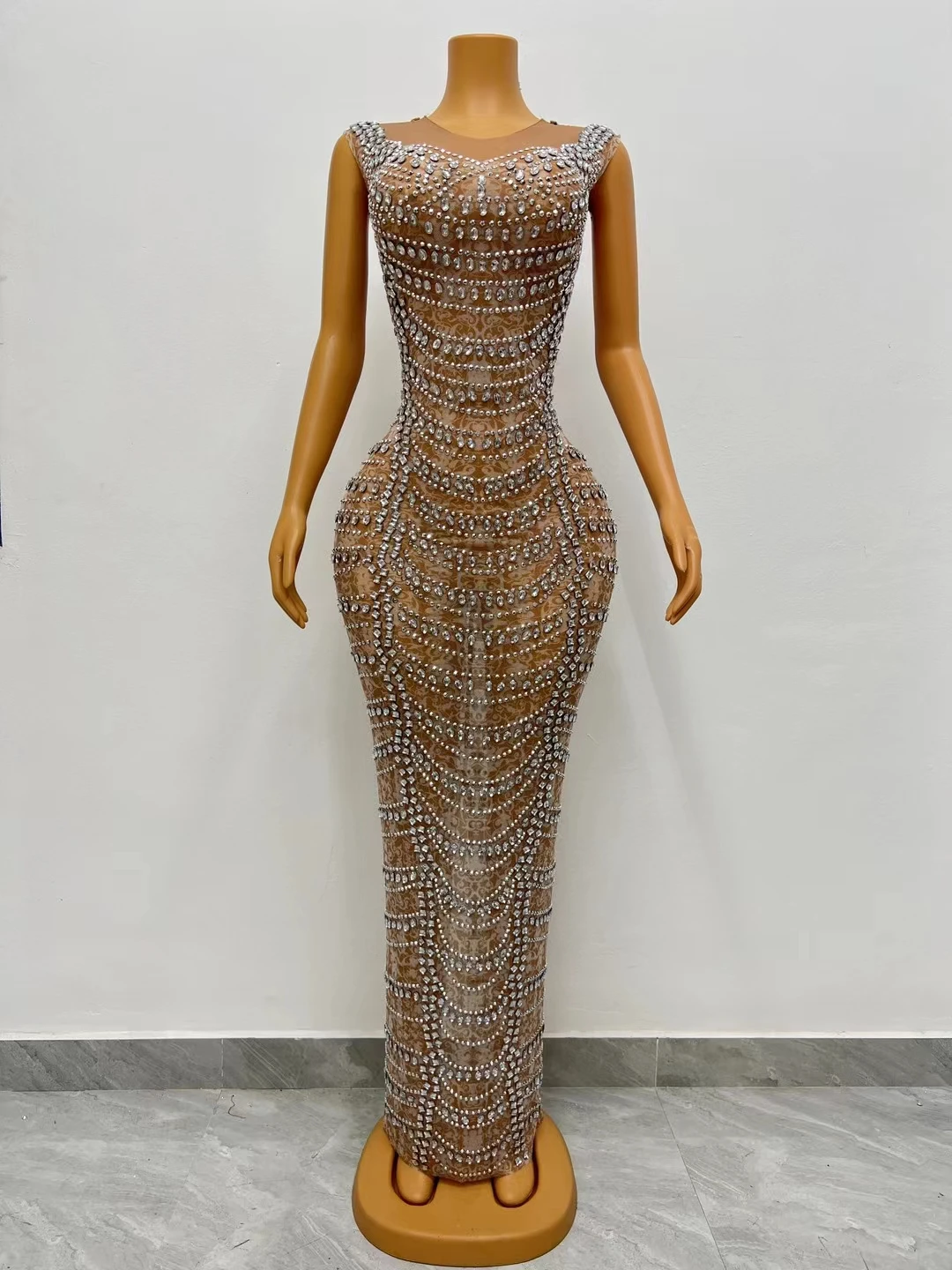 ハイエンドの高級メッシュノースリーブロングドレスナイトクラブ誕生日パーティー女性クチュールウエディングキラキララインストーンイブニングドレス Xingdian