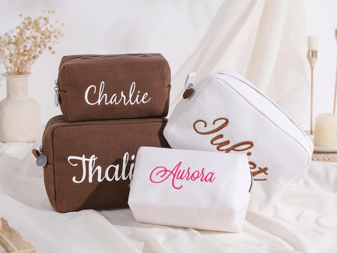 Personalized Embroidered Waffl - огляд і ціна Monogram Custom Case