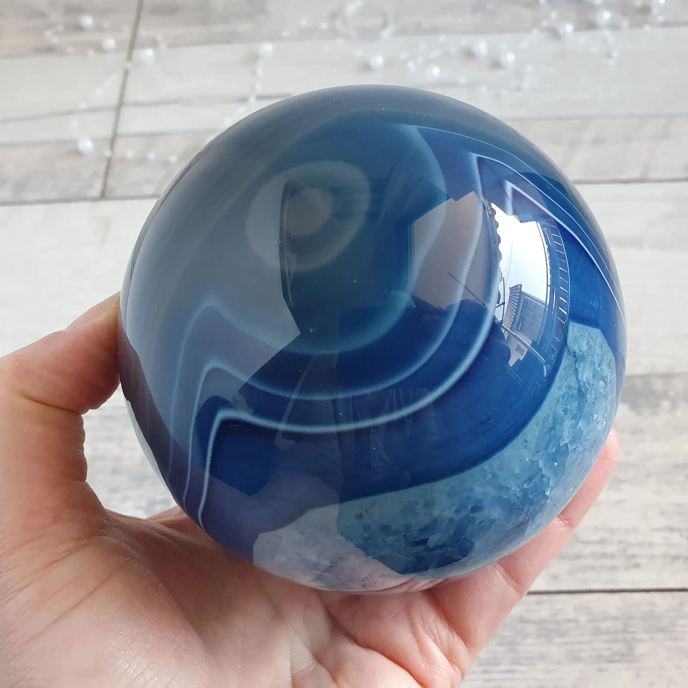 

1pc Blue Lace Agate Crystal Sphere,Blue Sardonyx Suitable for Holiday Decor, Mineral Specimens, Crystal Collection, Crystal Gift