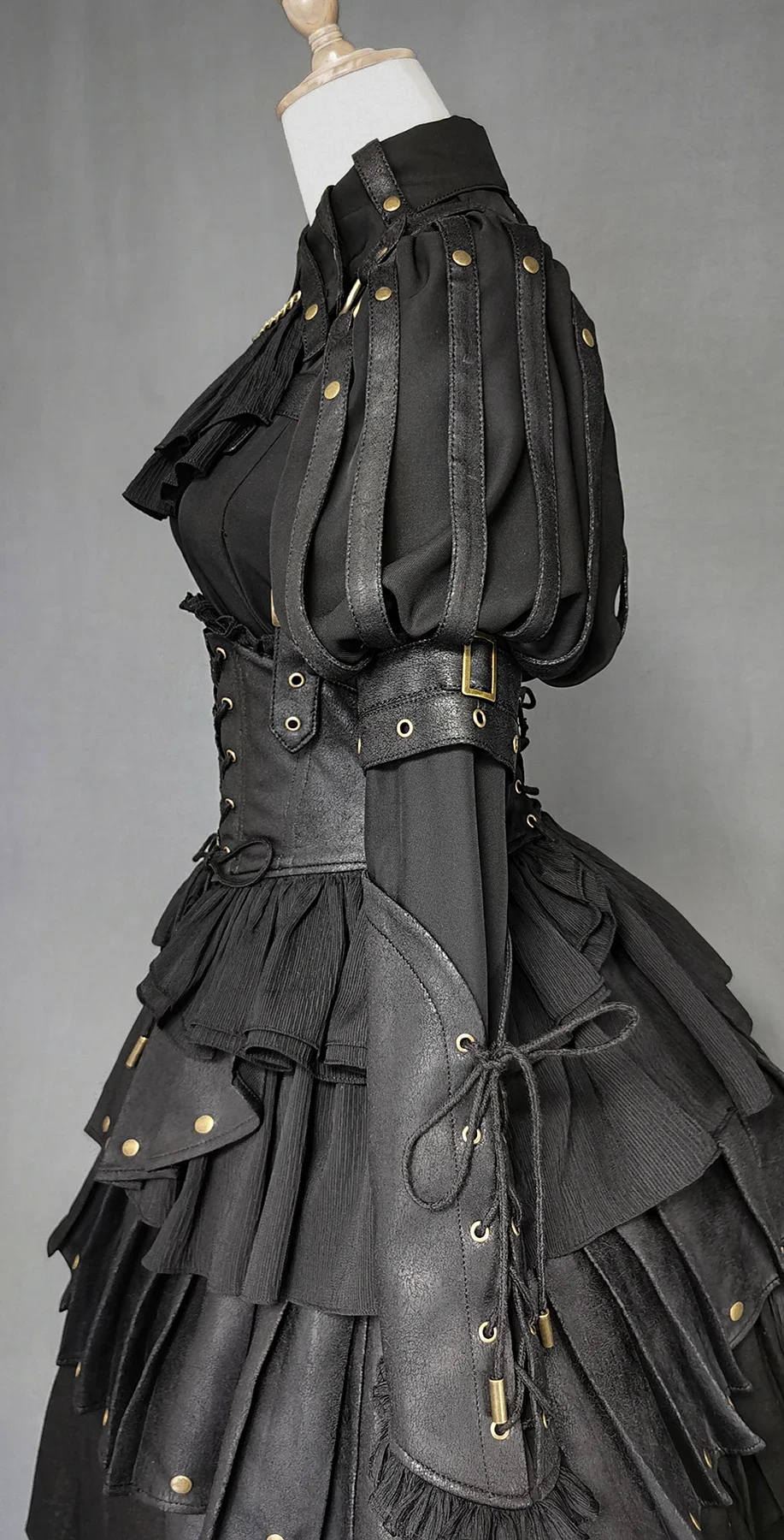 2025 Black Fog Beloved Person- قميص قوطي SK فستان بوستير JSK أسود رائع من Fox Trot