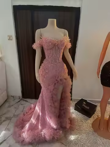 Amazing Pink Lace Off The Shoulder Prom Dress Lace Appliques Ruffles Tulle Mermaid Evening Gowns Sweep Train Formal Party Dress