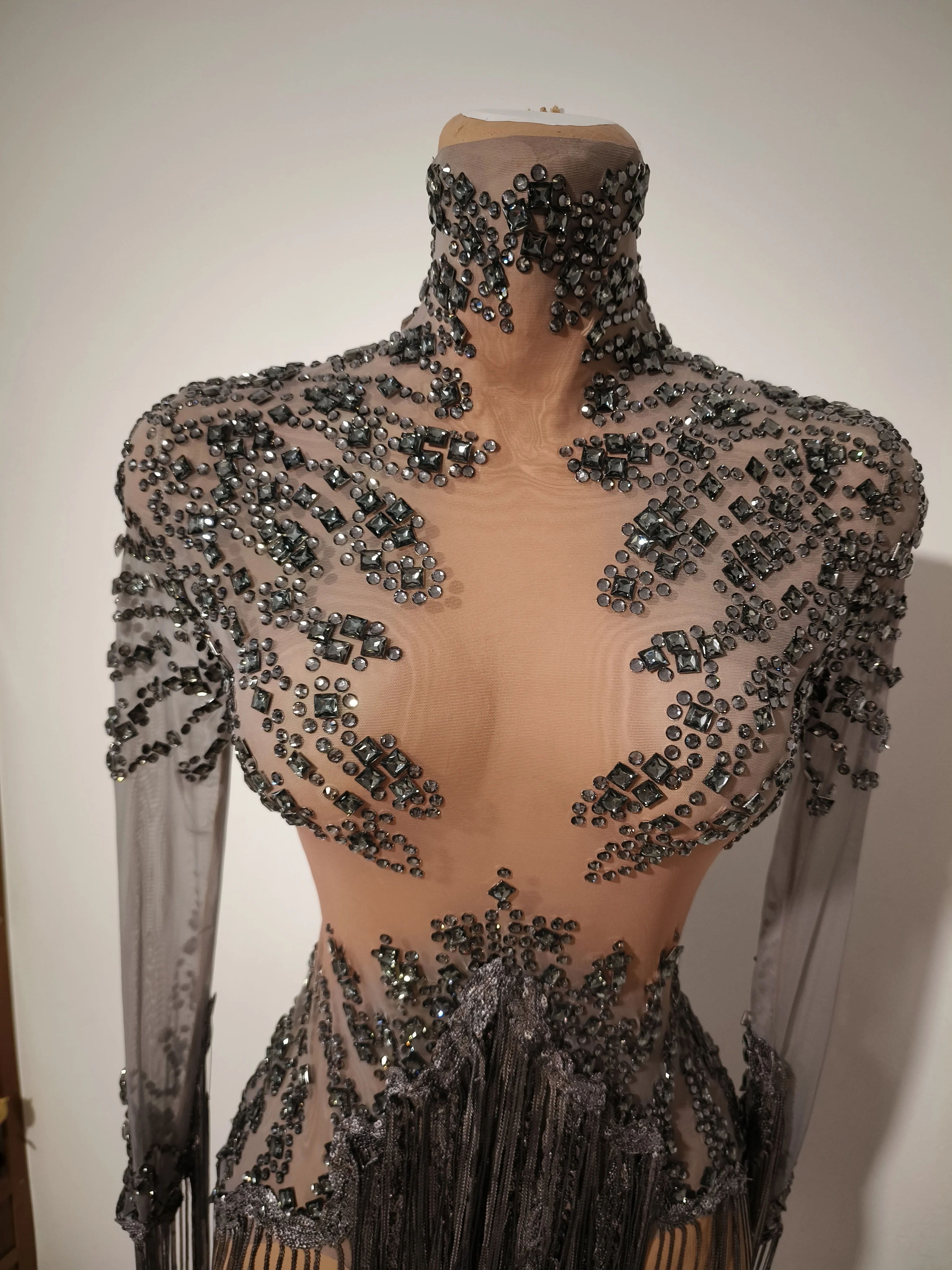 Sukienka z błyszczącymi cyrkoniami, cekinami i frędzlami, damska, seksowna, na urodziny, wieczorowa, kostium do występów tanecznych, na sesję zdjęciową.