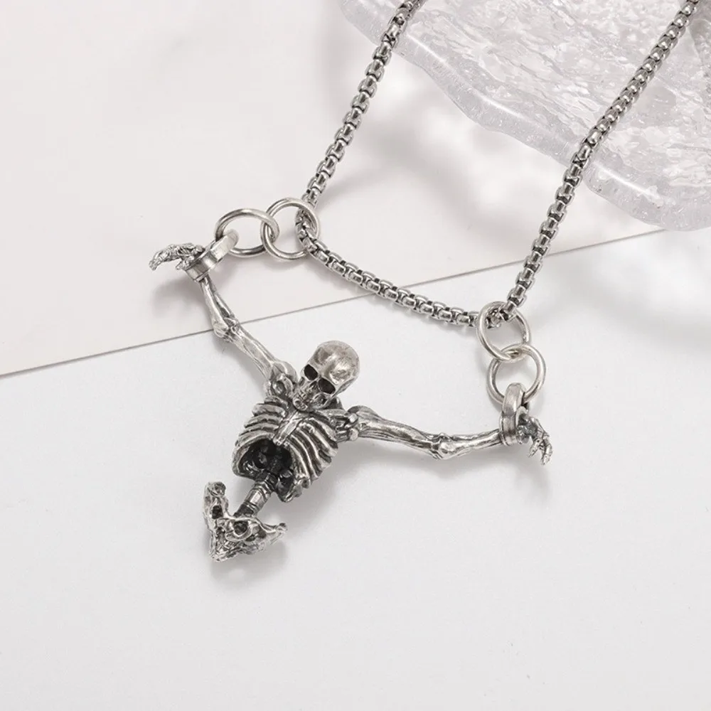 Creative Gothic Men Necklace Hip Hop Exaggerated Skull Head Pendent Collarbone Chain Choker Clavicle Chain Gift