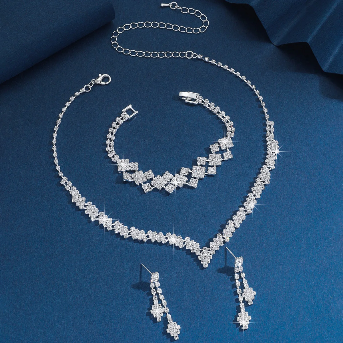 European Rhinestone Necklace & Earrings Set for Brides