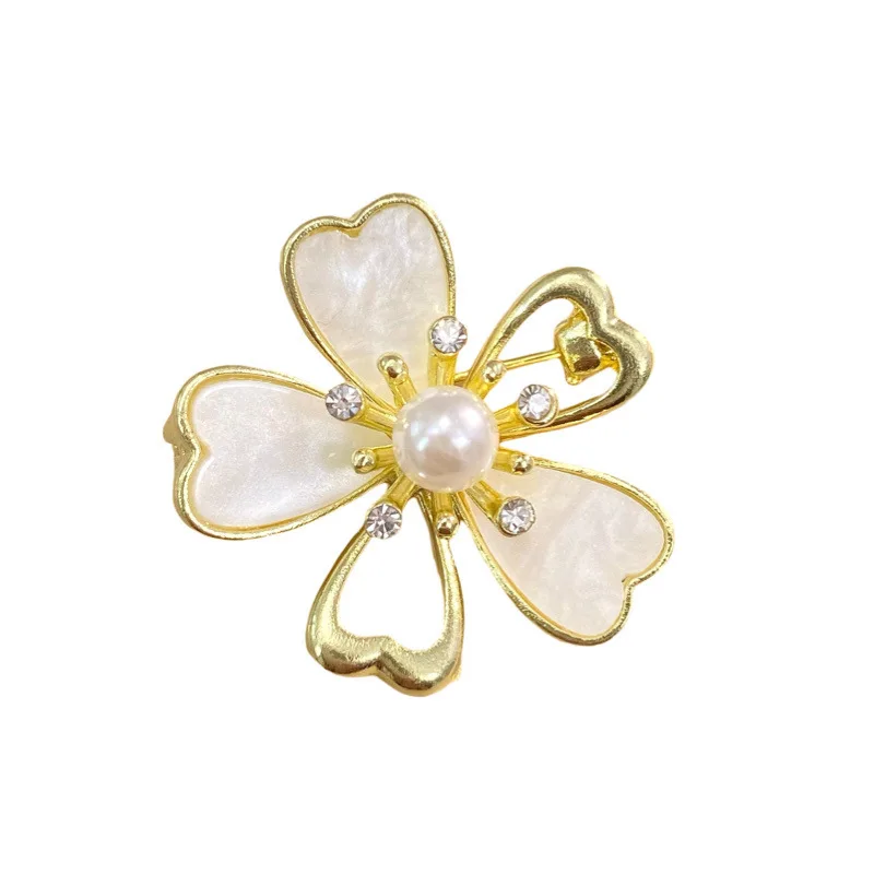 Pearl Flower Brooch High-end Temperament Light Luxury Niche Design Suit Sweater Anti Glare Chest Flower Brooch Accessory Pins