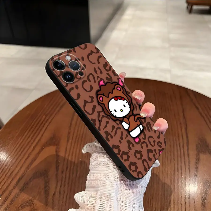 블랙 소프트 폰 커버 케이스 아이폰 15 16 14 플러스 XS 맥스 13 12 11 17 프로 맥스 7 8 XR 17에어 레오파드 키티 산리오