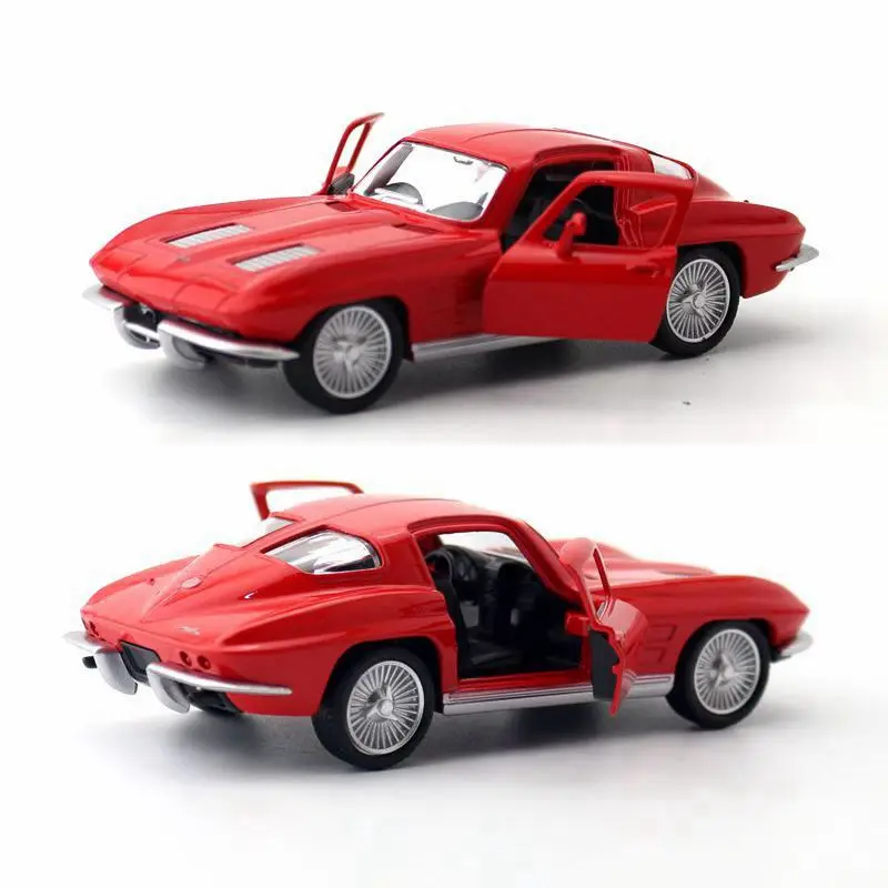 1:36 1963 Corvette juguete Diecast modelo Sting Ray Cassical Pull Back coche colección educativa puertas que se pueden abrir regalo chico