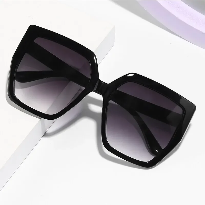

Vintage Oversized Square Sunglasses Women For Men Classic Big Frame Trending Sun Glasses UV400 Luxury Brand Designer Eyeglasses
