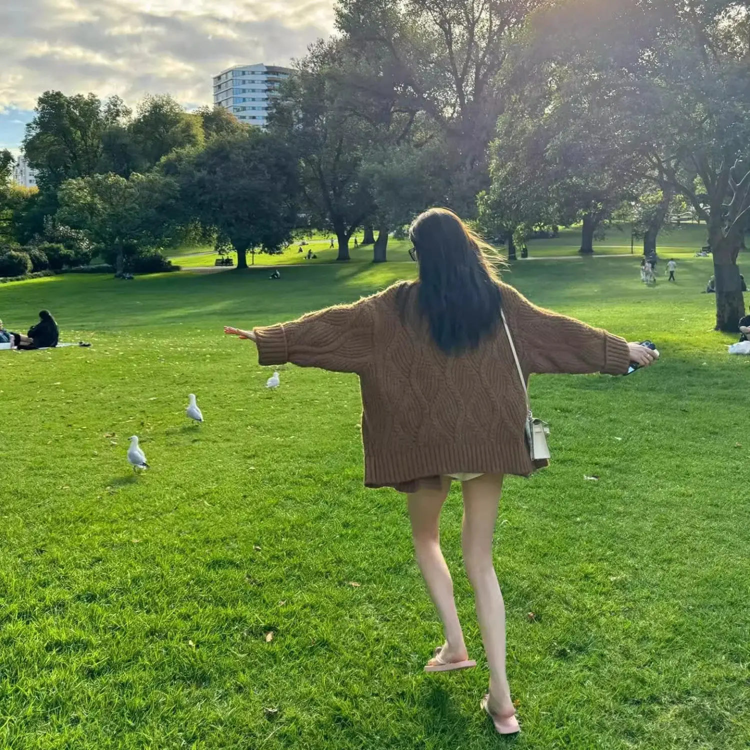 

Свитера Джемперы Кардиганы Женские японские негабаритные трикотажные изделия в рубчик с отделкой из бисера Обычная посадка Рабочая встреча Профессиональный простой чистый