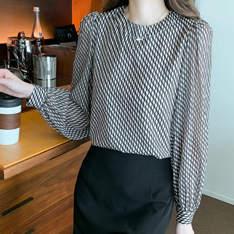 Nowe wiosenne damskie szyfonowe koszule bez pleców z przodu Moda Eleganckie damskie bluzki Topy blusa mujer