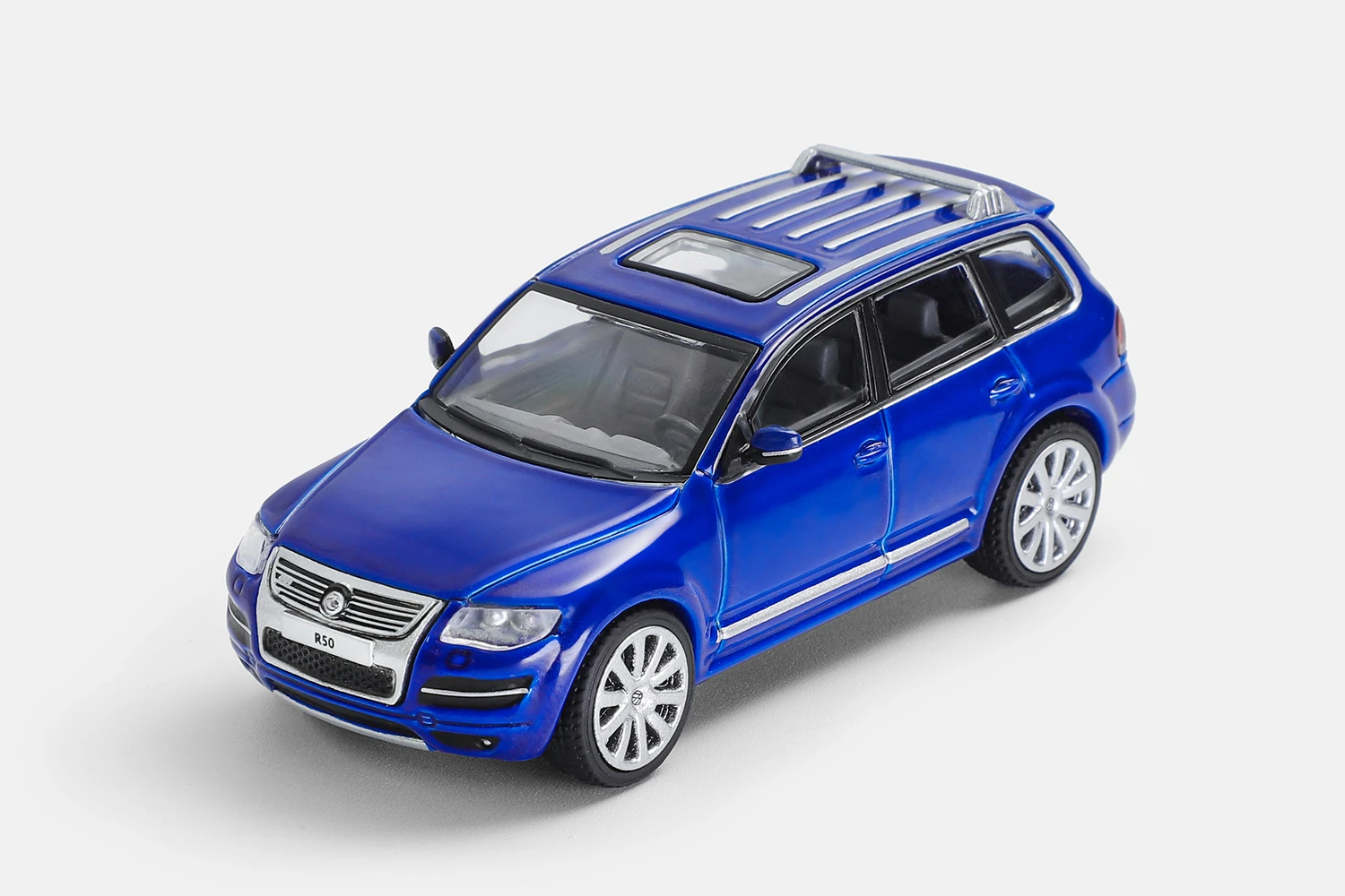 **Pre-order ** Shadow 1:64 Touareg R50 Diecast Model Car