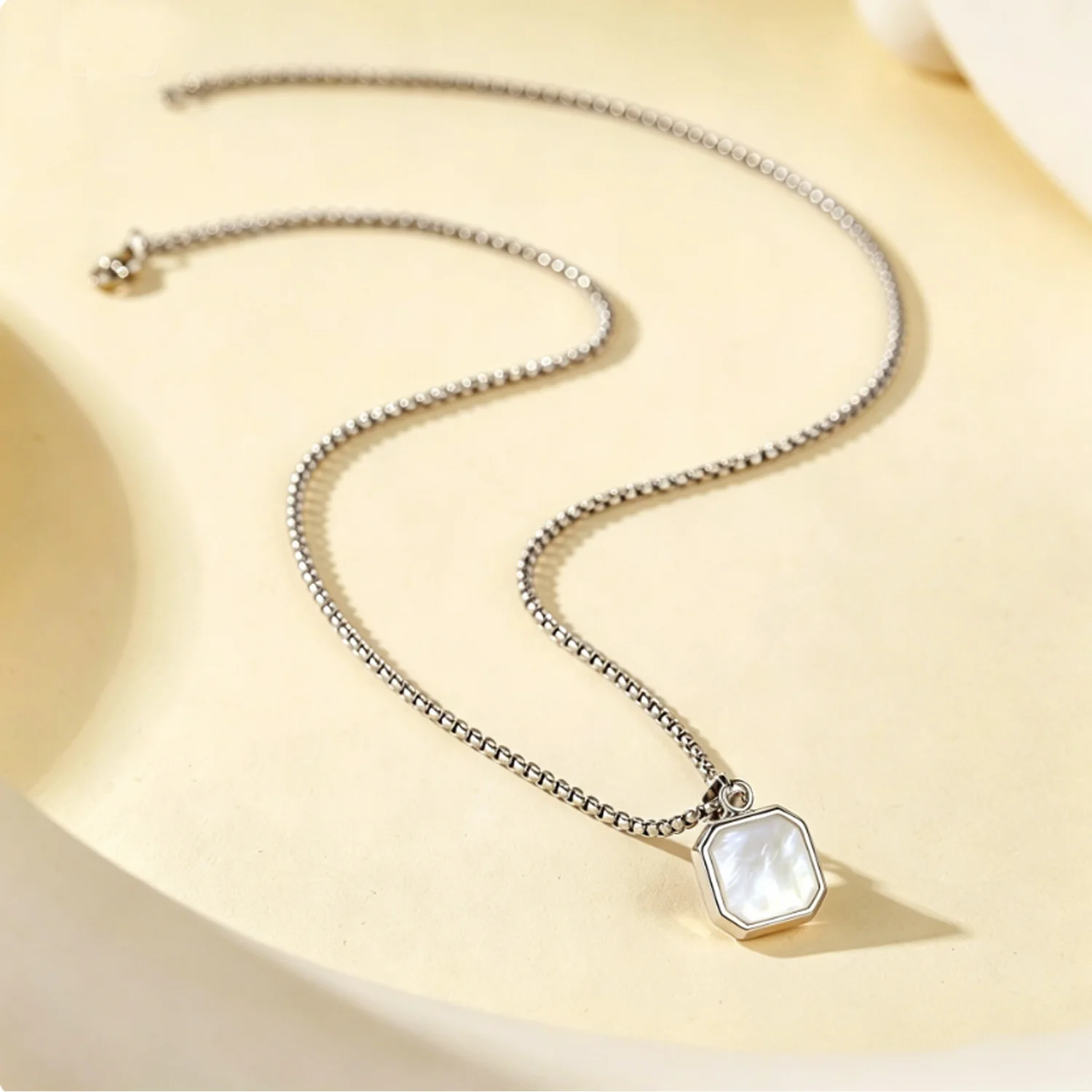 Fashionable Stainless Steel Small Square Pendant Necklace, Street-Style Personality for Guys and Girls Souvenir and Holiday Gift