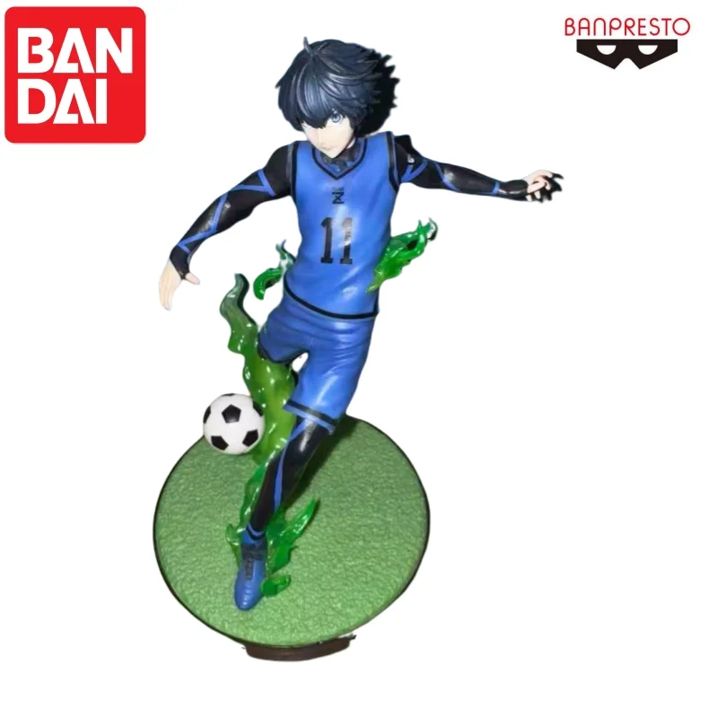 

Bandai в наличии, оригинальная кукла Banpresto Isagi Yoichi, новая фигурка в штучной упаковке, анимационные периферийные устройства, персонажи аниме, гараж