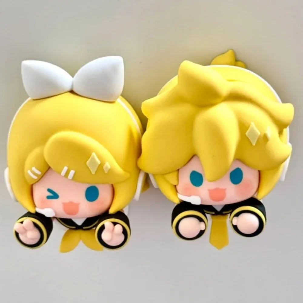 Nueva serie de pegatinas magnéticas Hatsune Miku, juguete para la yema del dedo, figura de Anime de dibujos animados, imán para refrigerador, juguete, caja ciega, juguetes, regalo de cumpleaños