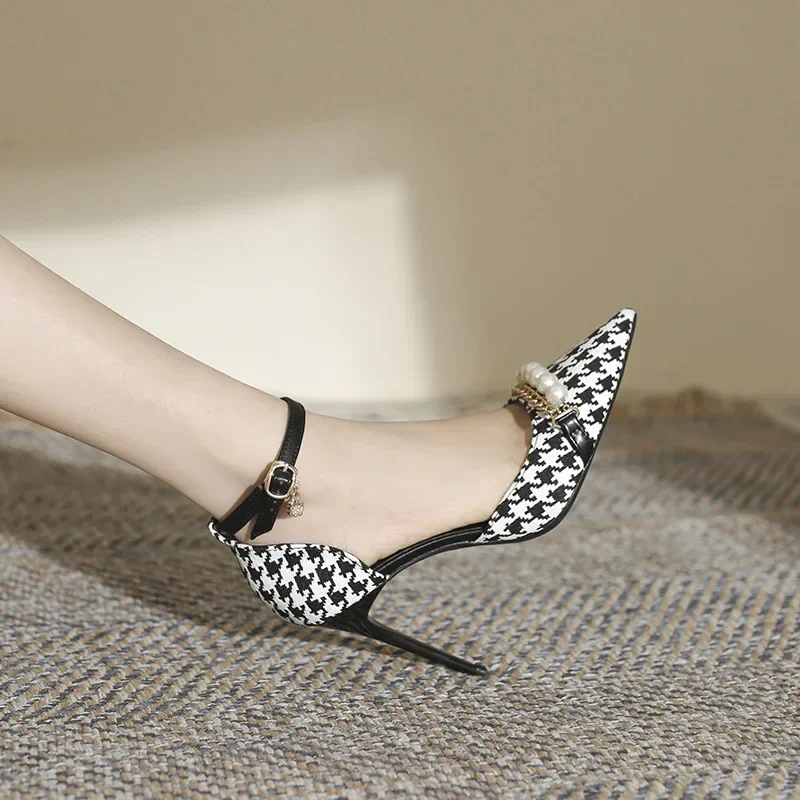 Large Size 31-43 Pointed Thin Heels Sexy Large Size Black Pearls Women Shoes High Heel Summer Sandals view 4