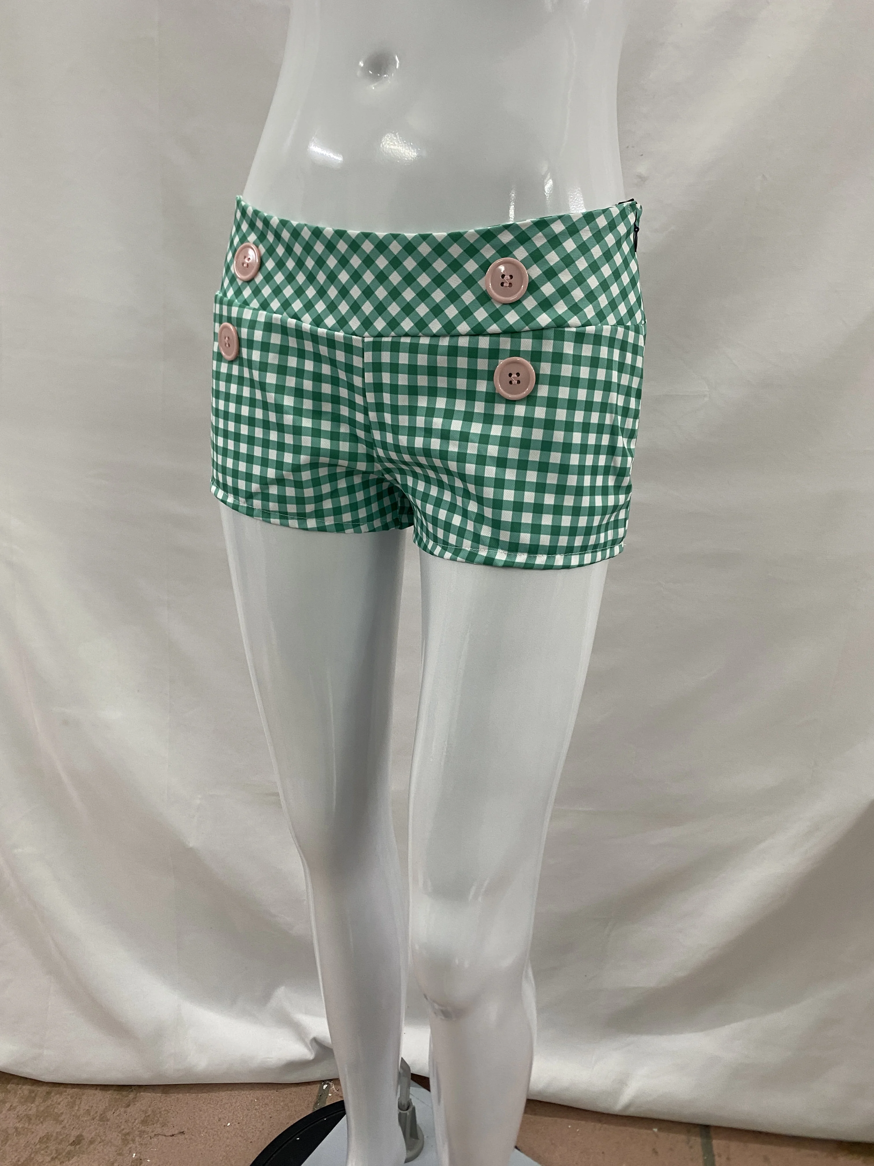 Y2K Süße und Coole Karierte Kurze Hotpants mit Niedriger Taille, Knöpfen und Schlankem Kariemuster, Sommer-Streetwear-Shorts für Mädchen. – Detail 8