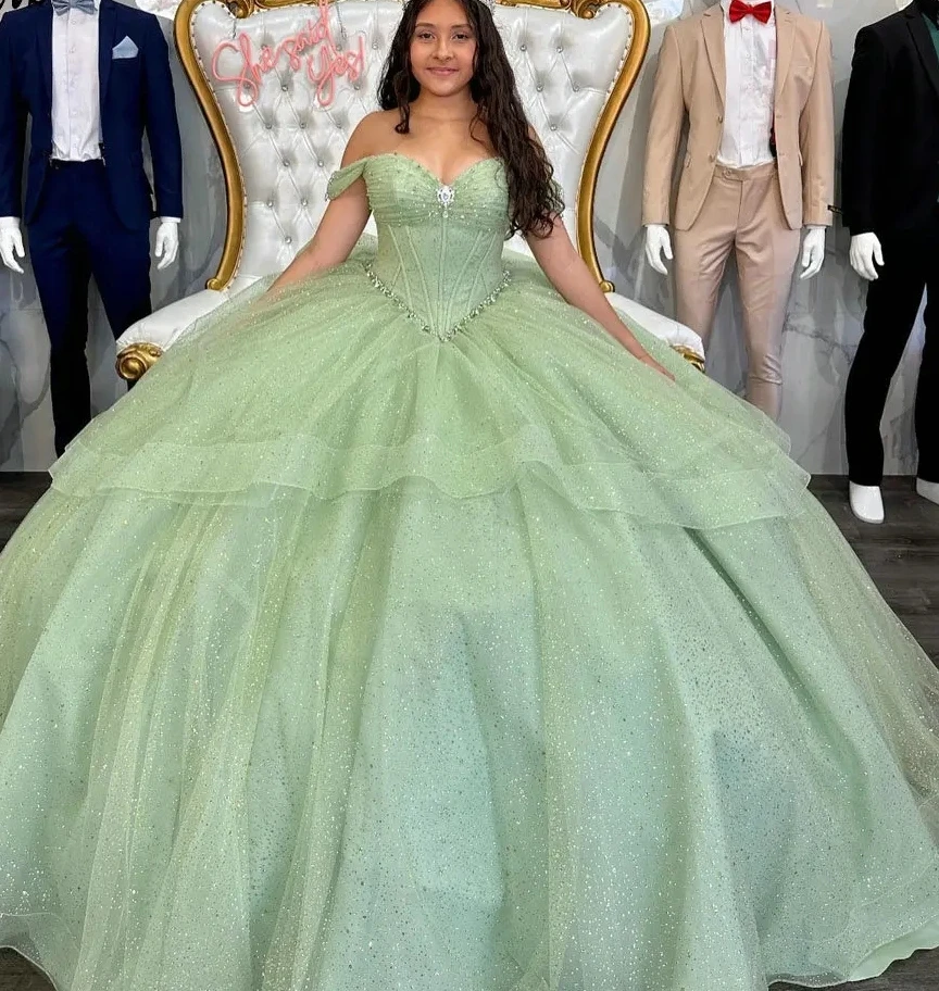 Vestidos de quinceañera verde salvia, vestido de baile con hombros descubiertos, vestido dulce mexicano brillante, 16 vestidos, 15 años