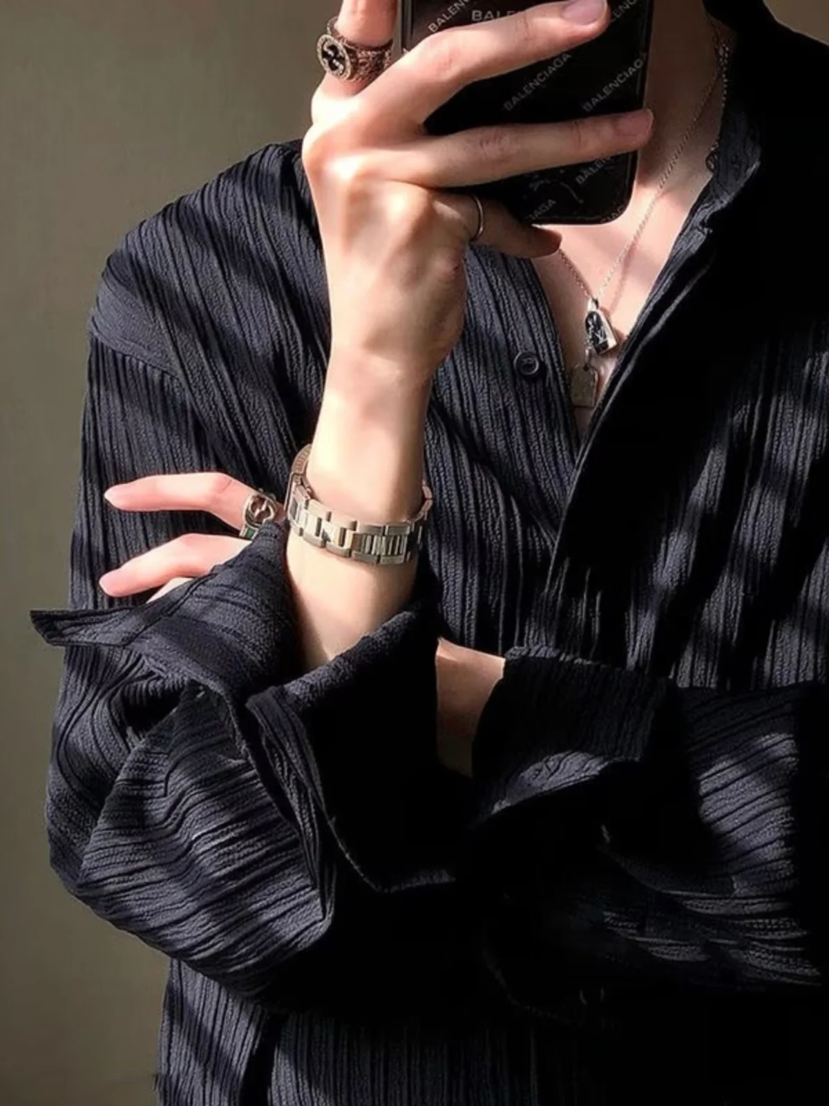

Spring Season Men's Long Sleeve Shirt Wrinkle Design Loose Fit Textured Versatile Casual Shirt Youth Trend Spun Polyester