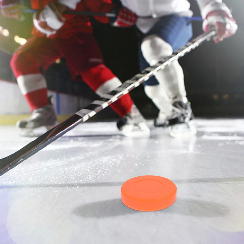 4 個のアイスホッケー PVC パック滑り止めテクスチャ正確なパス練習のための屋内屋外プロホッケーパック