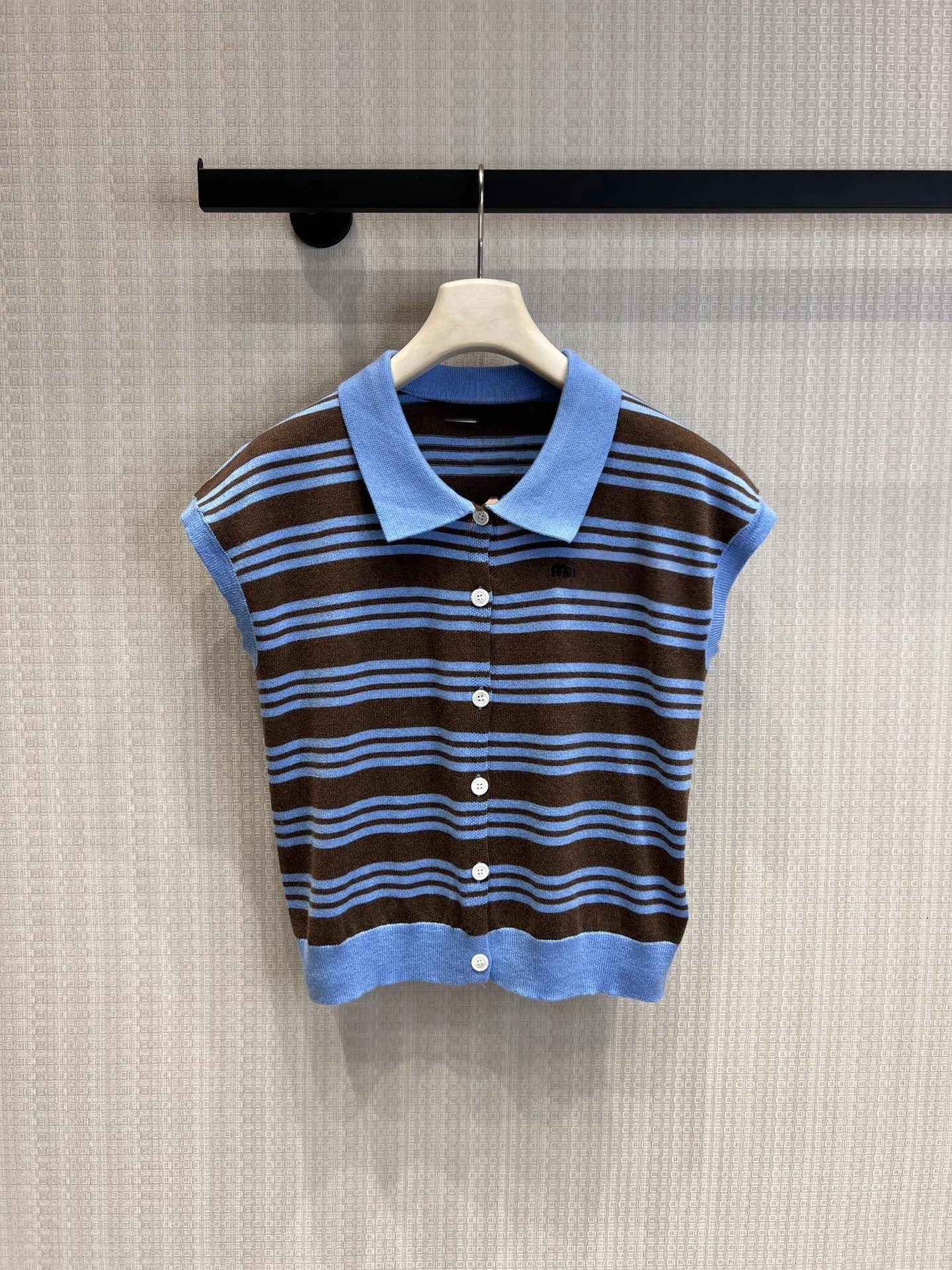 

Модный универсальный женский вязаный жилет в винтажном стиле с полосками, без рукавов, для повседневной носки, и кардиган на пуговицах с коротким рукавом