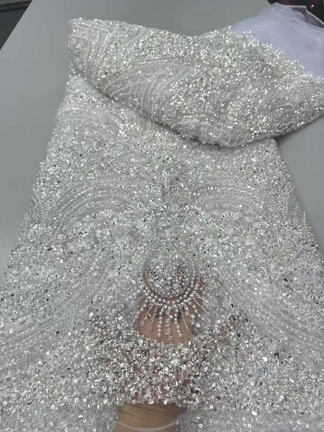 

Gold African Heavy Lace Fabric 2025 High Quality Sequins Embroidery Luxury French Beads Fabrics For Wedding Gown Sewing Material