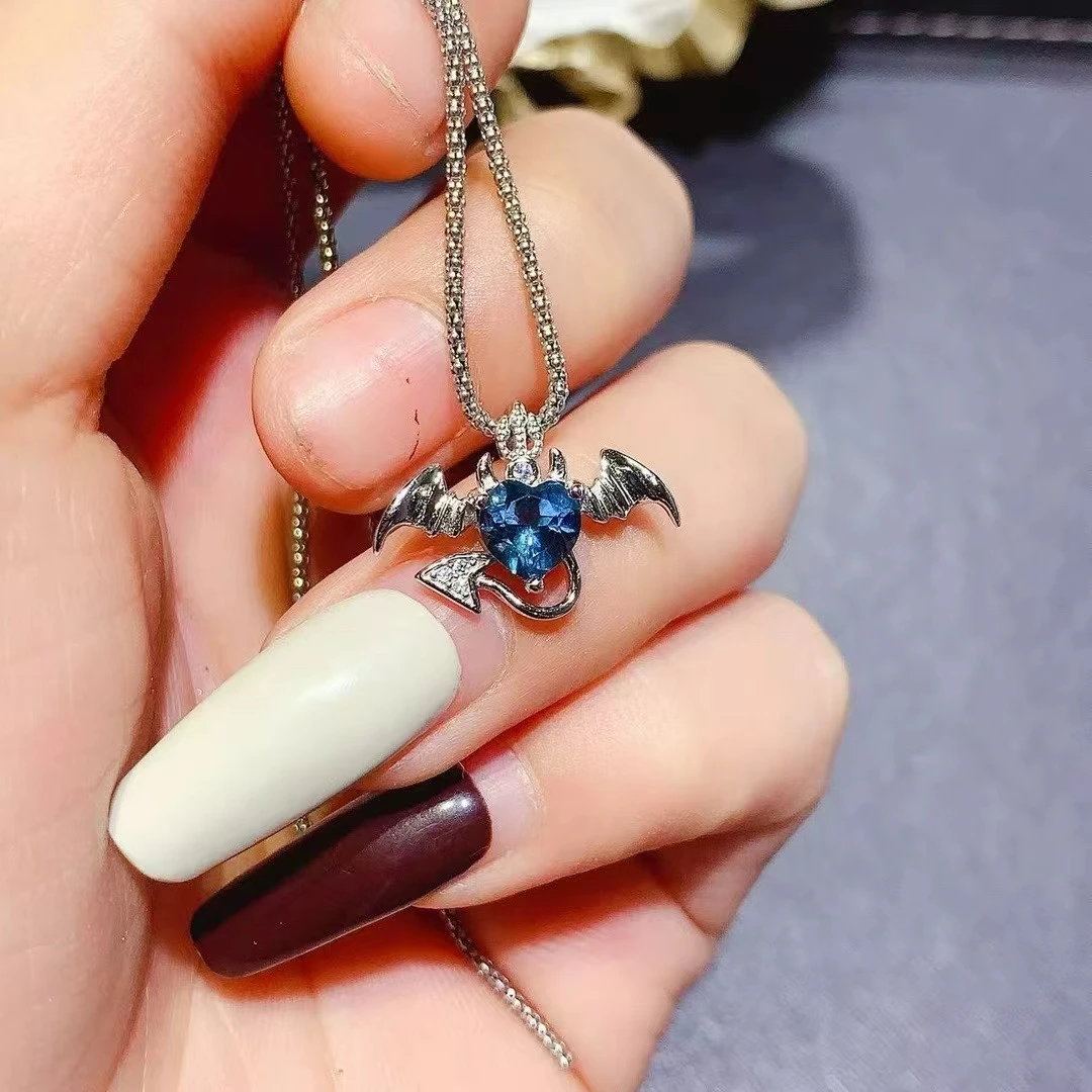 KJJEAXCMY Natural Topaz Pendant  S925 silver , electroplated locking color process, high clarity Full of luster Support testing