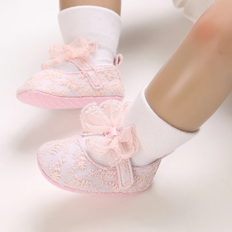 Newborn Baby Girls Shoes Embroidered Bow-knot Cute Anti-Slip Infant Toddler Soft Sole Princess Shoes for Christening 0-18Months