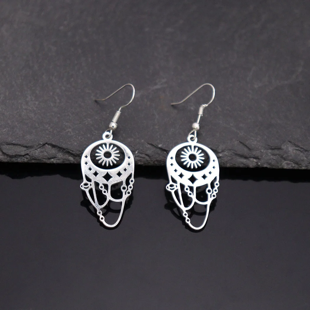 New style fashionable stainless steel hollowed-out sun-shaped dream-catching pendant earrings for women, simple and versatile ea