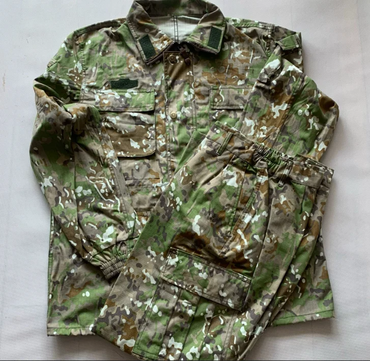 

MC Camouflage Uniform Green Men Spring Suit CP White Green Russian
