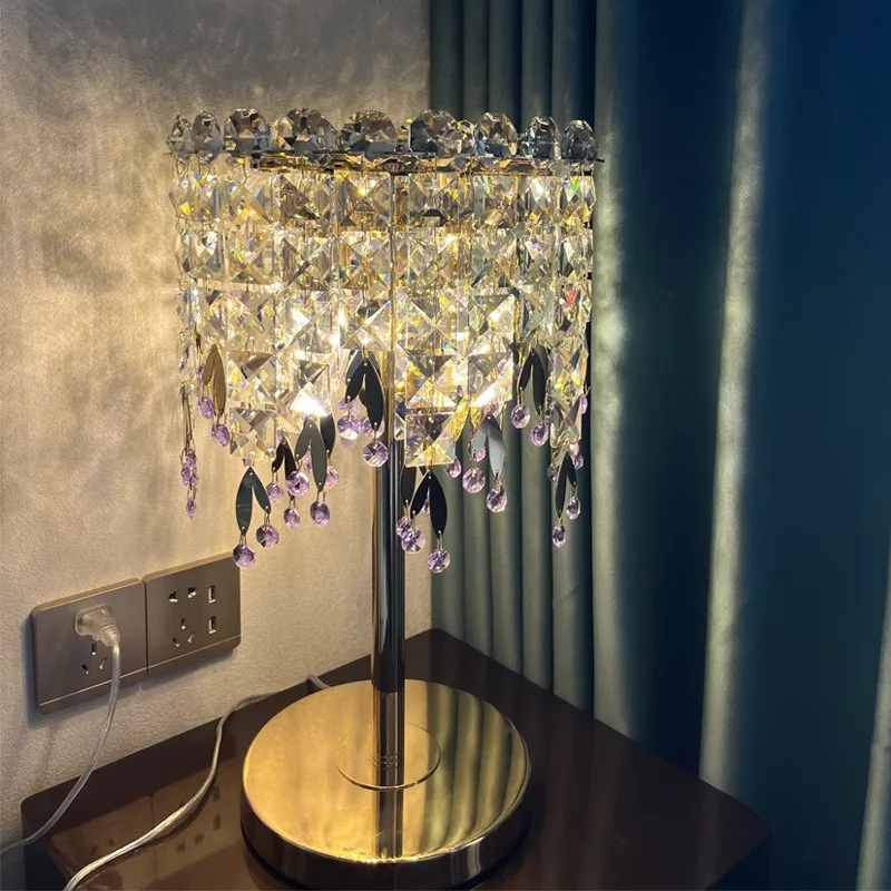 European crystal desk lamp bedroom bedside lamp American retro light luxury living room creative atmosphere lamp floor