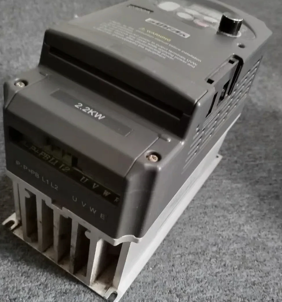 Used C300A converter, 2.2 kw 220V. C300A-2S0022, functional package