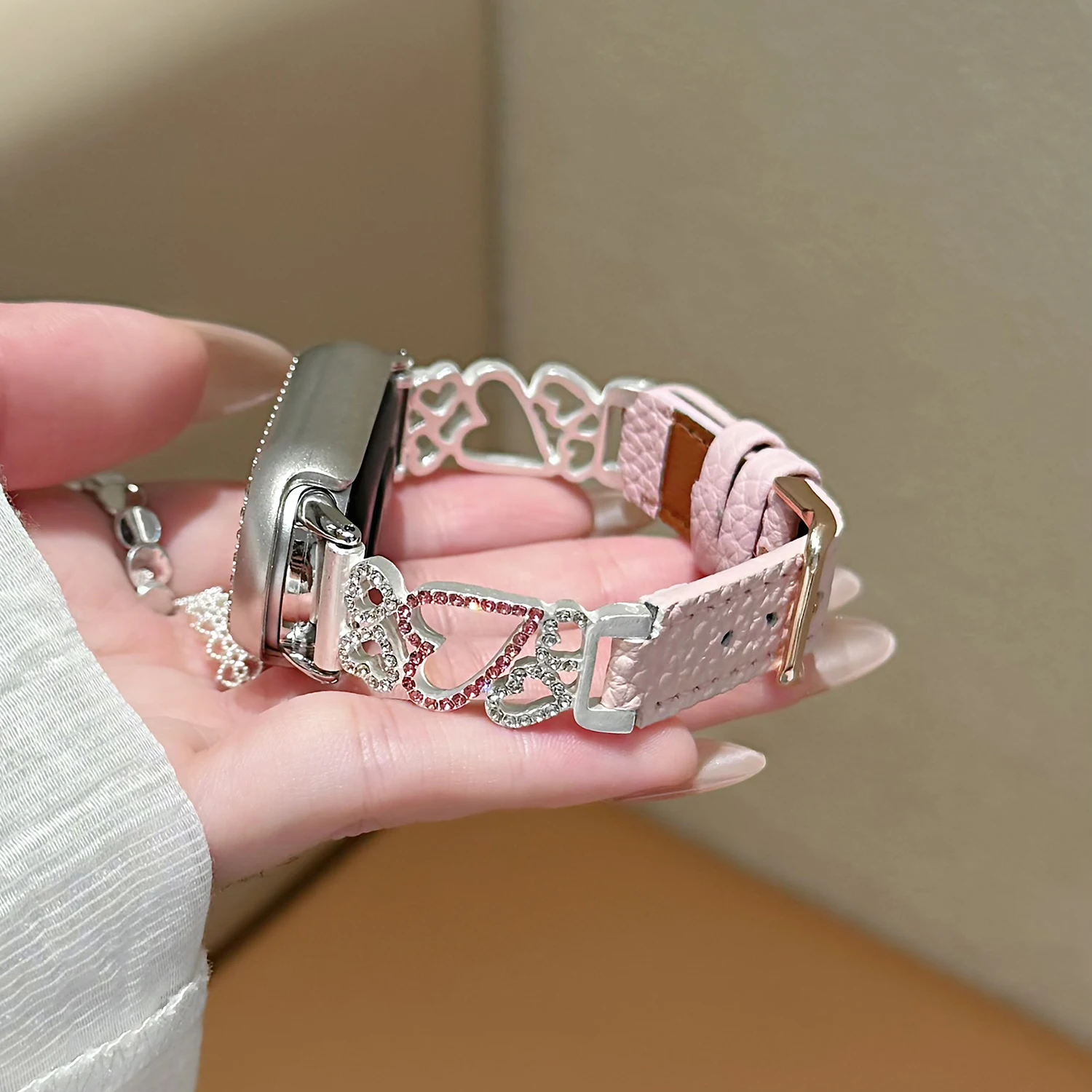 Sparkling Love Collar Women's Leather Strap Compatible for Xiaomi 11 8/9/10 pro for Redmi Watch 4 5 6 Universal Fit 18/20/22mm