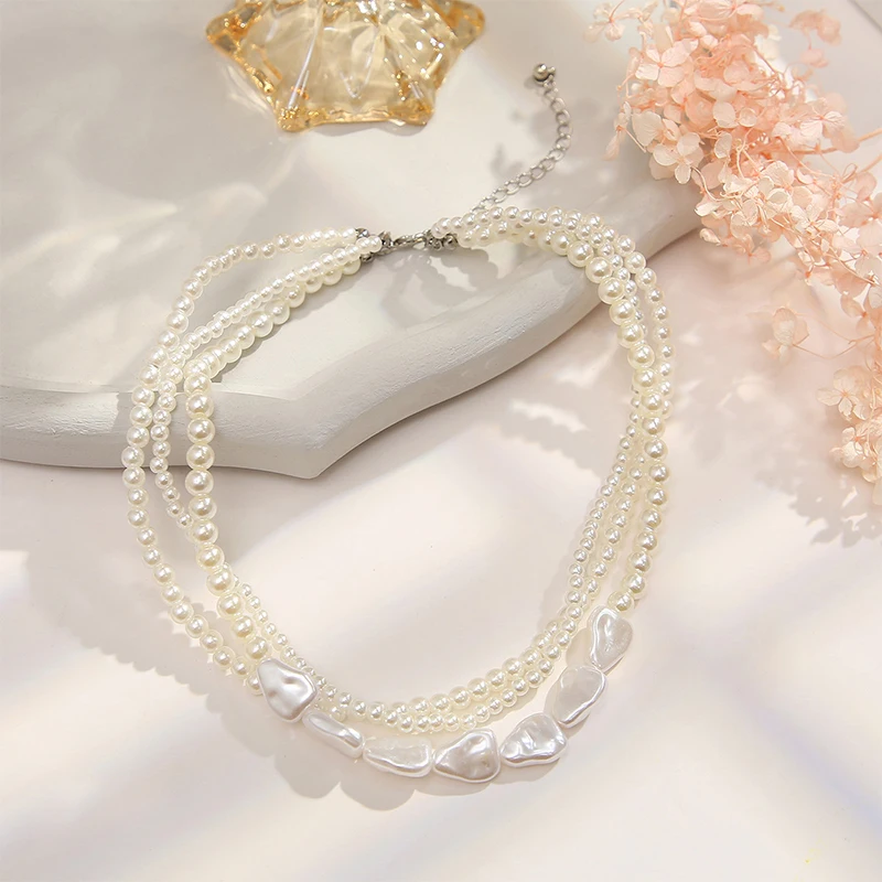 Multi-Layer Pearl Necklace For Woman Elegant Chokers Retro Neck Chain Imitation Pearls Heart Necklace Wedding Party Lady Jewelry