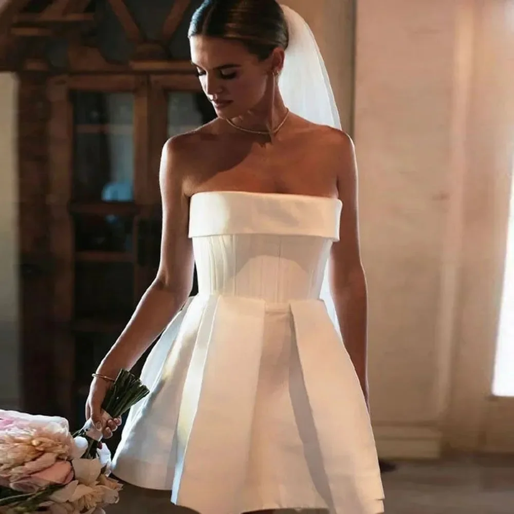 Vestido De novia corto plisado sin tirantes para mujer, minivestido De playa, línea A, Espalda descubierta, elegante