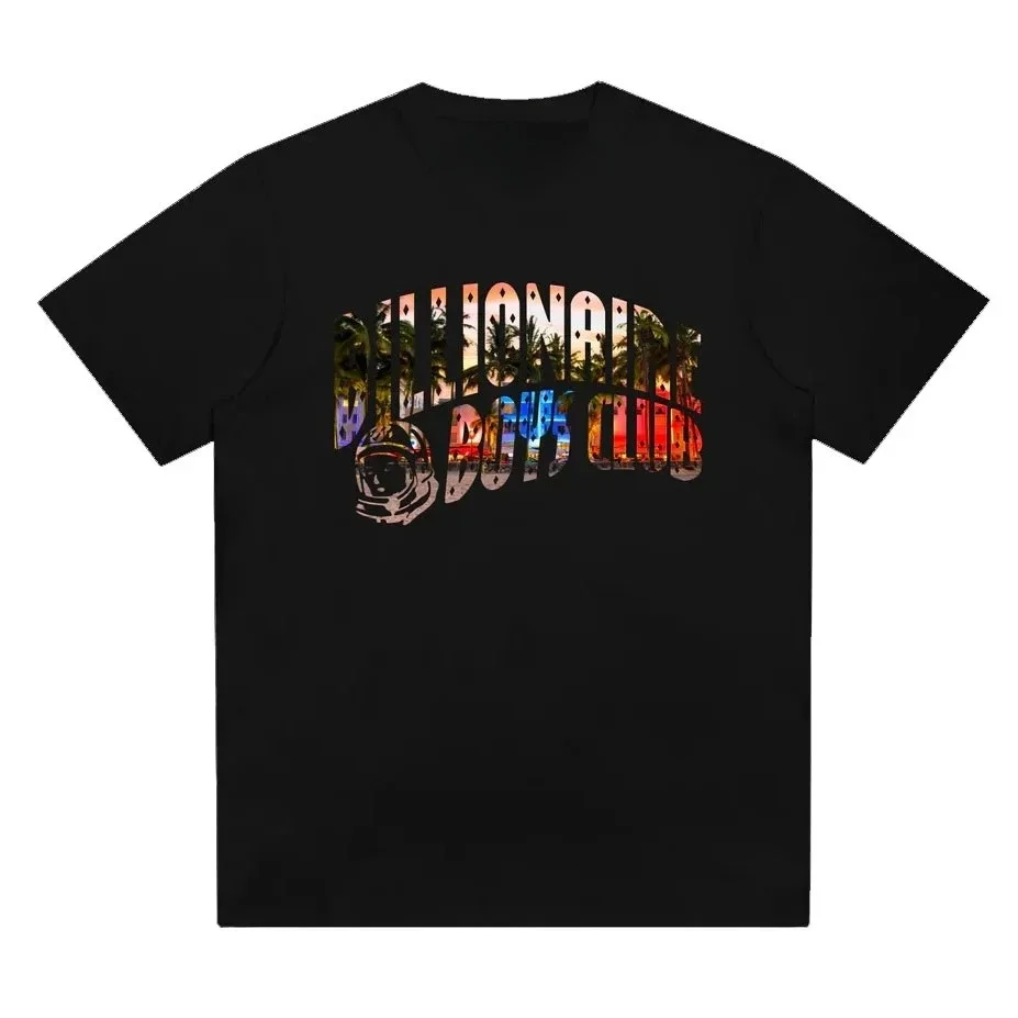 

The 2025 summer new pattern T-shirt is 100% cotton, loose and y2k. It's a versatile short-sleeved shirt for casual men