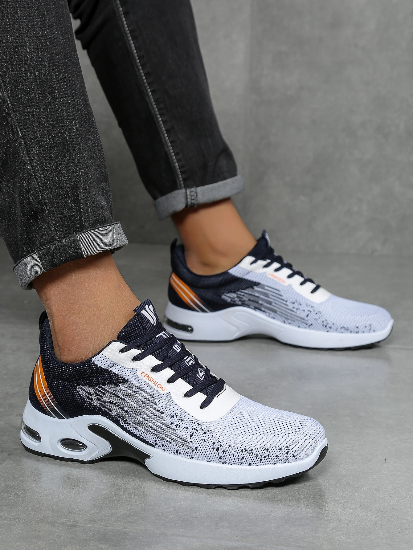 Atmungsaktive Schnür-Laufschuhe für Herren, Gestrickte Mesh-Freizeitschuhe, Bequeme Schuhe mit Gepolsterter Sohle für den Täglichen Gebrauch – Detail 6