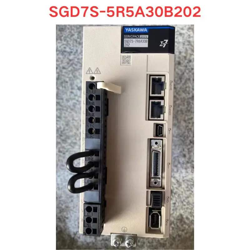 Yaskawa SGD7S-5R5A30B202 servo driver 99 new,  original and genuine, with good function package, no disassembly, no repair