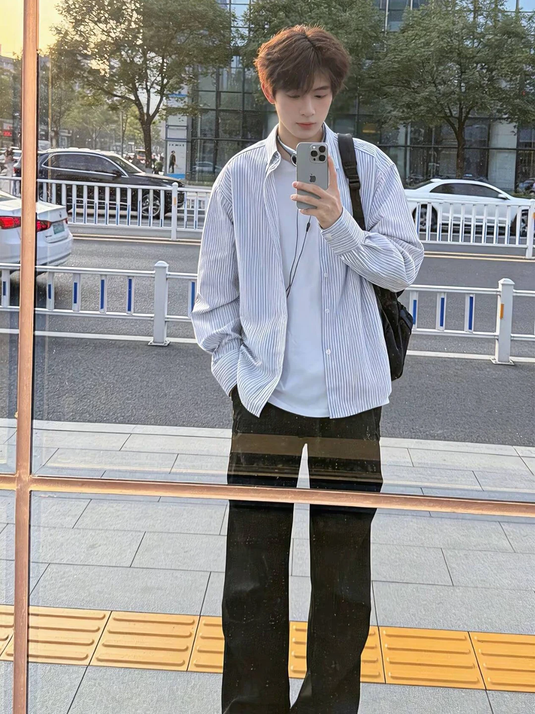 

Blue Long Sleeve Men's Shirt Cleanfit Shoulder College Style Commute Vertical Stripes Button up Casual Loose Fit Spring