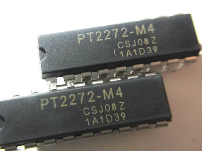 Receiving module decodes PT2272-M4 four-channel point motion without locking