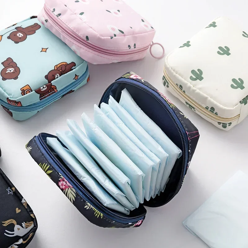 Sanitary Napkin Tampon Storage Bag Sanitary Napkin Bag Portable Splash-proof Cute Cartoon for Tissues Cosmetics Headphones