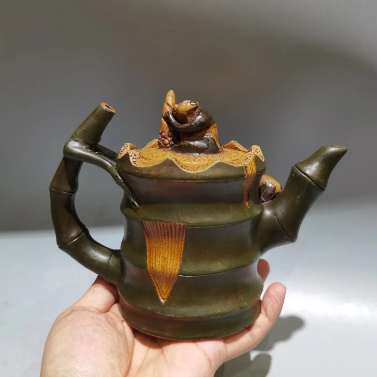 7in Chinese Yixing Zisha Green Natural Clay Handmade Panda Bamboo Teapot Limited