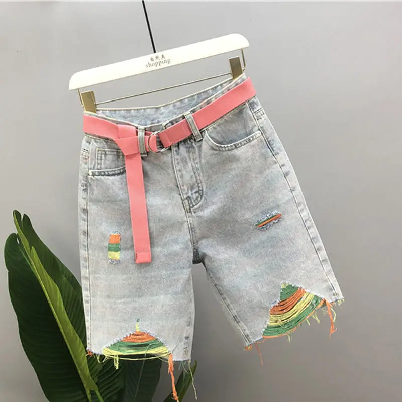 Shorts jeans personalizados para mulheres, shorts personalizados, bordas irregulares, perfurado, solto, casual, de botão reto, calça média, novo verão, 2022