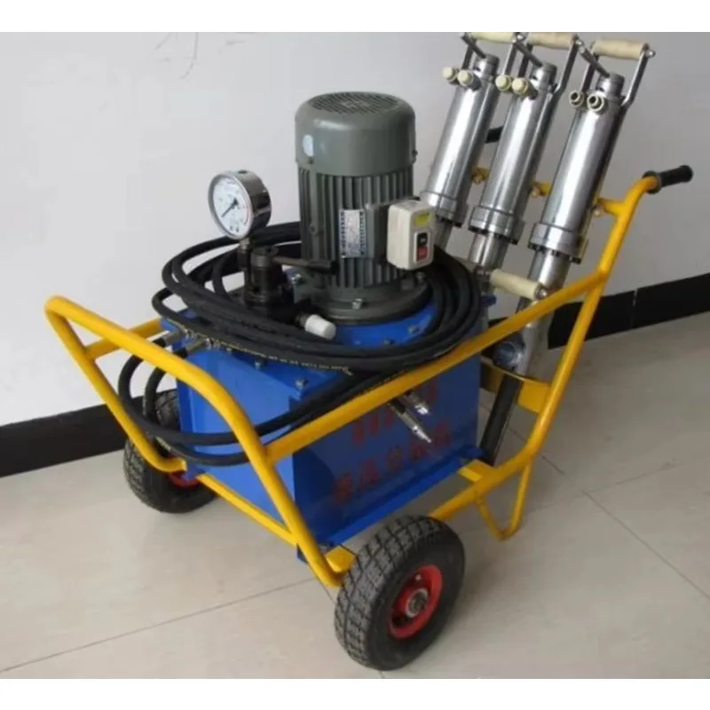 

Гидравлический пресс для разрушения горных пород, дробления камней и разбивания свай