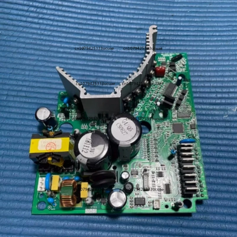 

Q3 Q4 Q5 S3 S4 S5 Блок управления Печатная плата Оригинальная материнская плата Компьютерный стежок Промышленные аксессуары для швейных машин