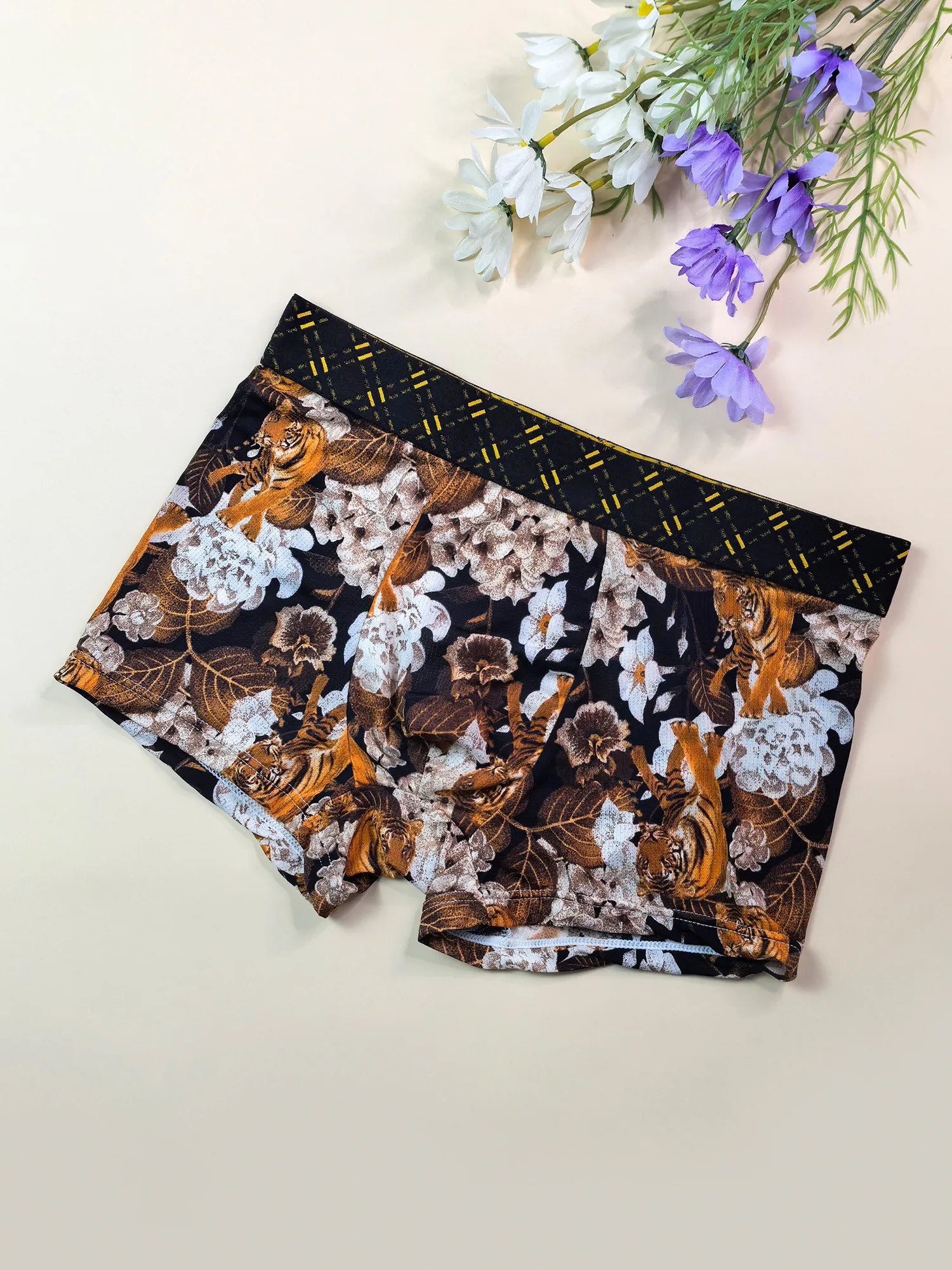 New Fashion Printed Men Ice Silk Boxer Briefs Seamless Breathable Cool Thin Antibacterial Crotch Mid Waist Comfort Underpants
