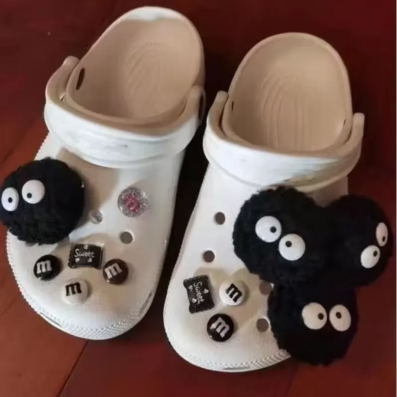 DIY Black Plush Ball Shoes Charms for Furry Ball Cute Hole Shoe Charms Designer Lovely Accessories All-match Hot Sale 2024 image 2