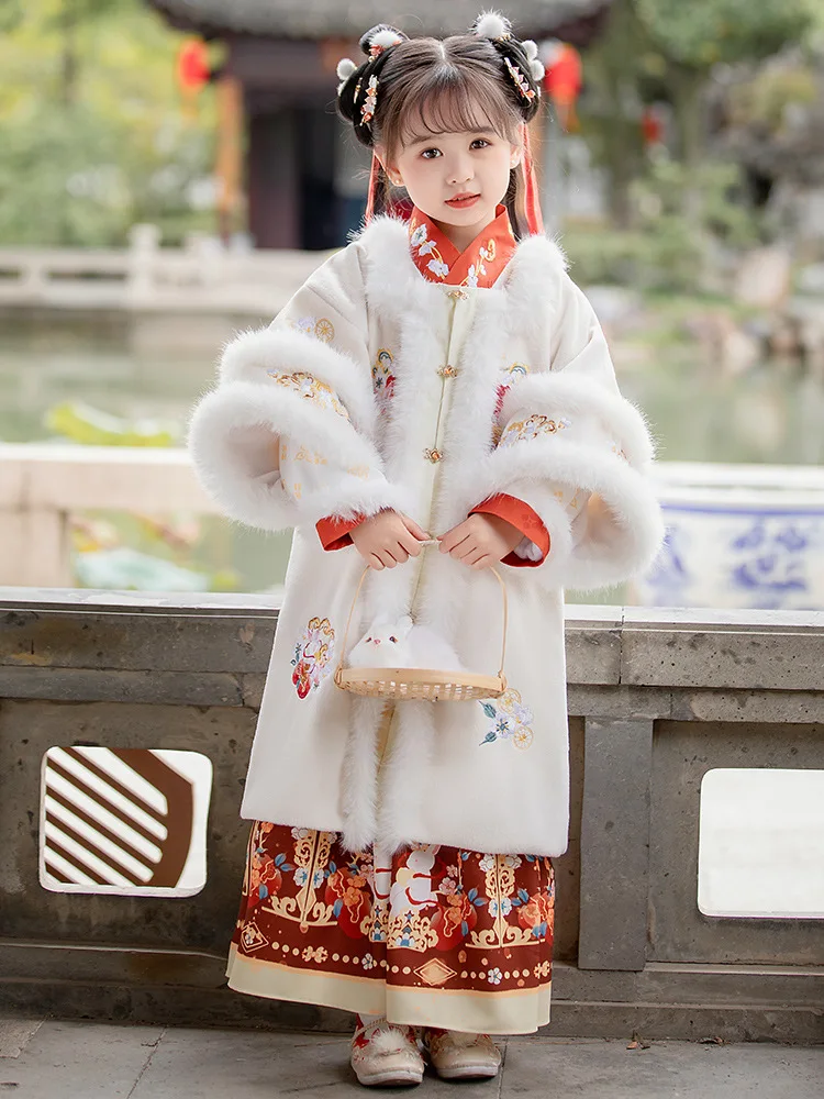 Girl's Ancient Hanfu Winter Festive Plush Lovely Embroidery Ming Horse-face Dress Tang Suit New Year Dress Spring Thicker