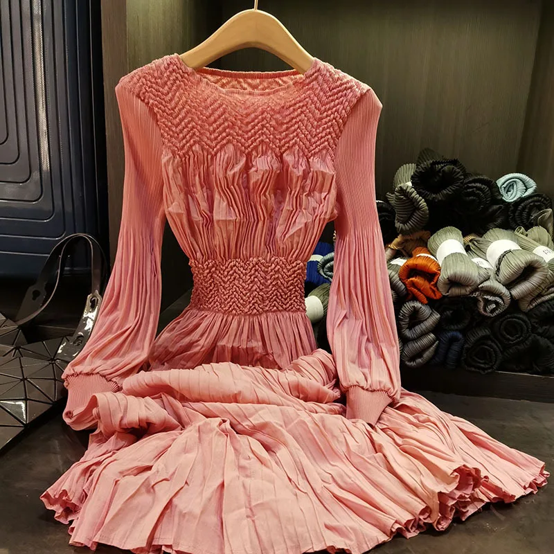 

Miyake Pleated Dresses 2025 Spring Summer New Fold Fashion Lantern Sleeve Pleated Waist Thin Solid Temperament Pleat Dress