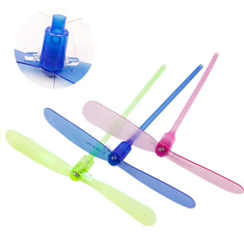 4 pz 18cm bambini giocattolo all'aperto Bamboo Dragonfly categoria giocattolo fata volante piattino vendite vendita freccia volante luce lampeggiante