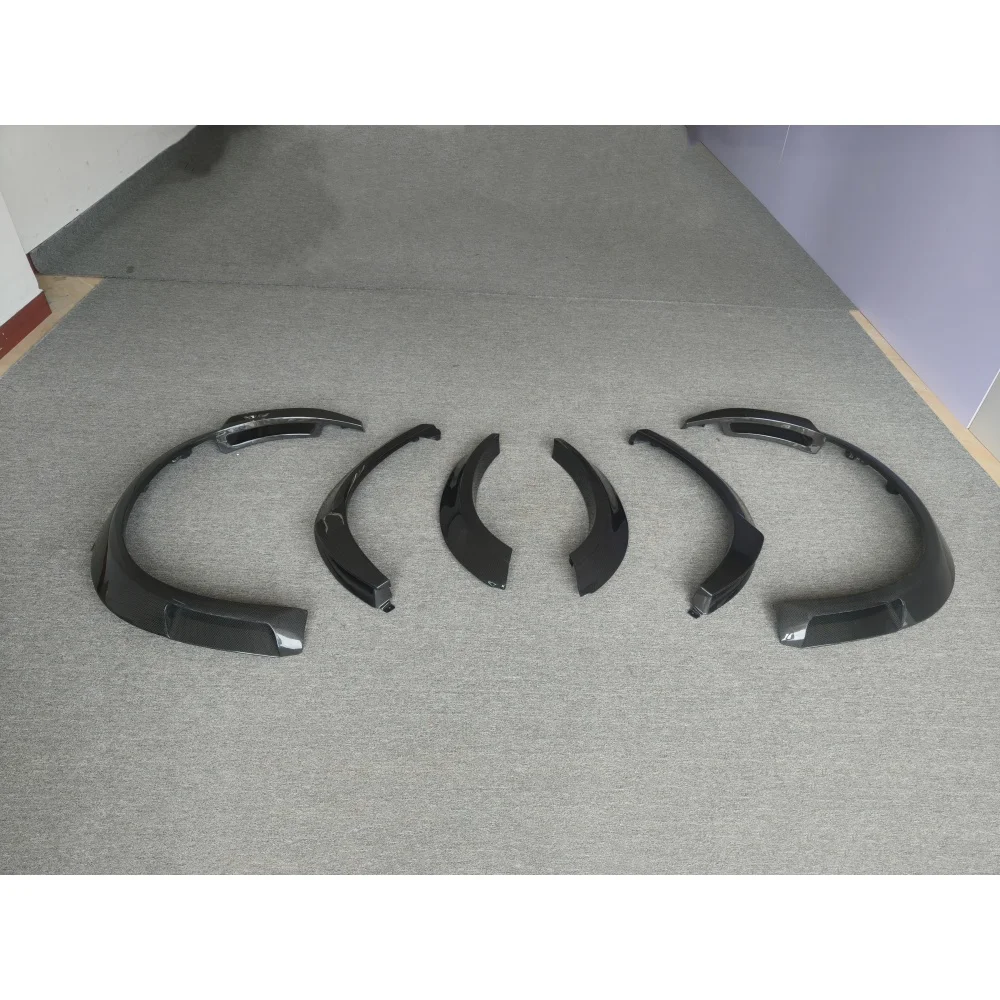 

OEM Style Dry Carbon Fiber Wheel Arch Six Piece Set Wheel Arch Decoration Kit Suitable for Ferrari Purosangue